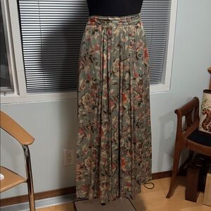 Lovely Vintage Midi Skirt in Dusty Olive Green and Orange